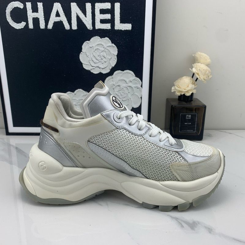 Louis Vuitton Louis Vuitton Run 55 Low Top Sneakers 0079 Size US 5.5 / EU 38 - 7 Thumbnail