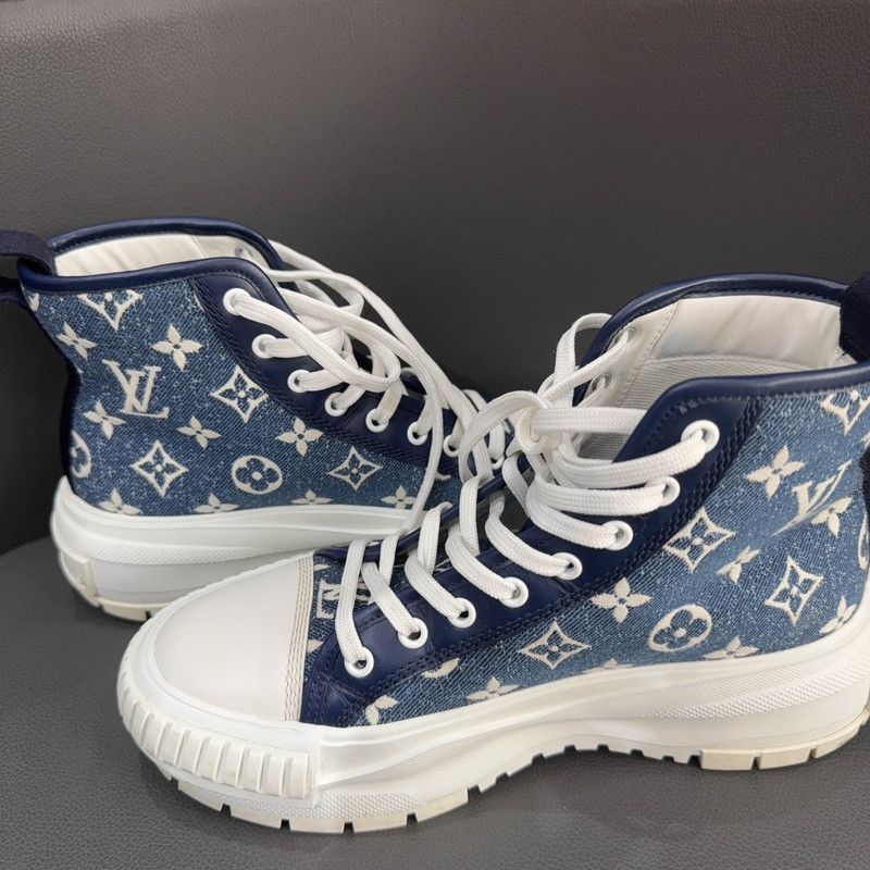 Louis Vuitton Louis Vuitton Squad Boot Monogram High-Top Sneakers 0079 Size US 6 / EU 39 - 16 Thumbnail