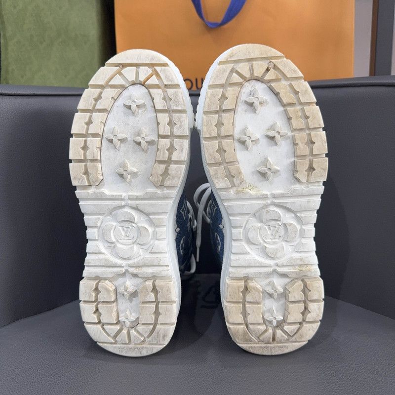 Louis Vuitton Louis Vuitton Squad Boot Monogram High-Top Sneakers 0079 Size US 6 / EU 39 - 4 Thumbnail