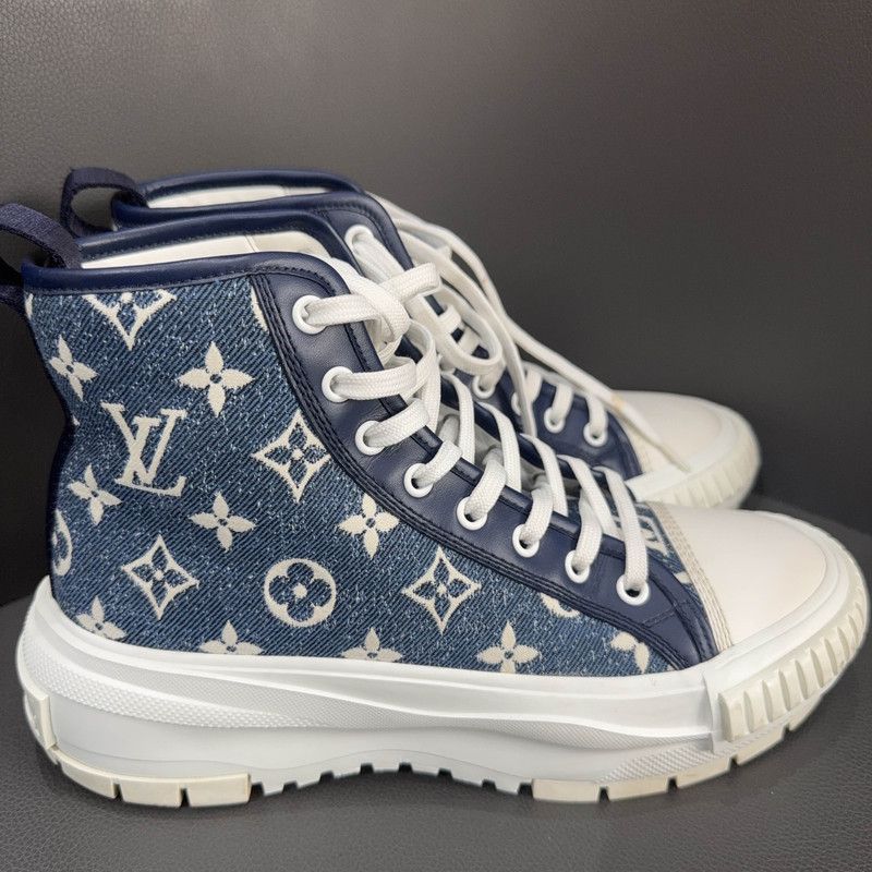 Louis Vuitton Louis Vuitton Squad Boot Monogram High-Top Sneakers 0079 Size US 6 / EU 39 - 10 Thumbnail