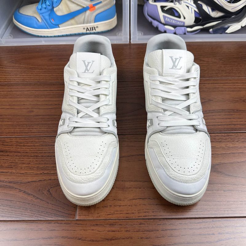 Louis Vuitton Louis Vuitton White Trainer Low Top Sneakers 0079 Size US 10 / EU 43 - 2 Thumbnail