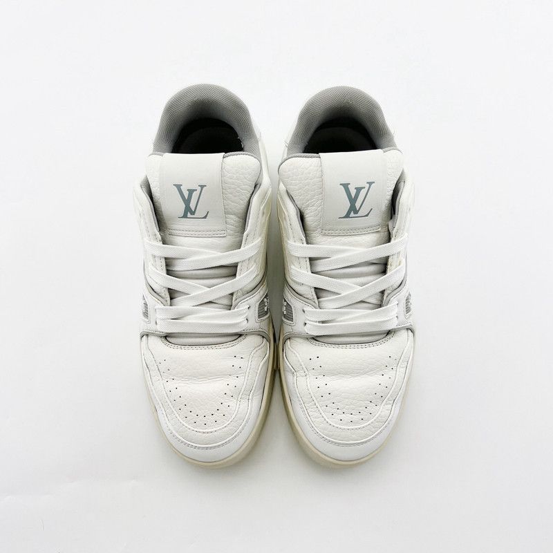 Louis Vuitton Louis Vuitton Trainer Sneakers in White 0079 Size US 8 / IT 38 - 2 Thumbnail