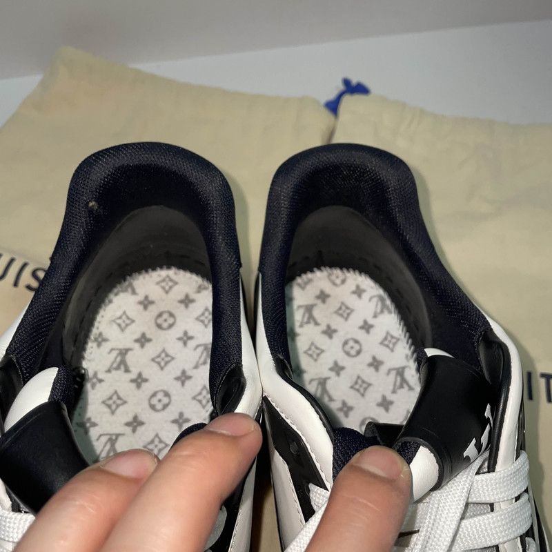 Louis Vuitton Louis Vuitton Trainer Low-Top Fashion Sneakers 0079 Size US 10 / EU 43 - 15 Thumbnail