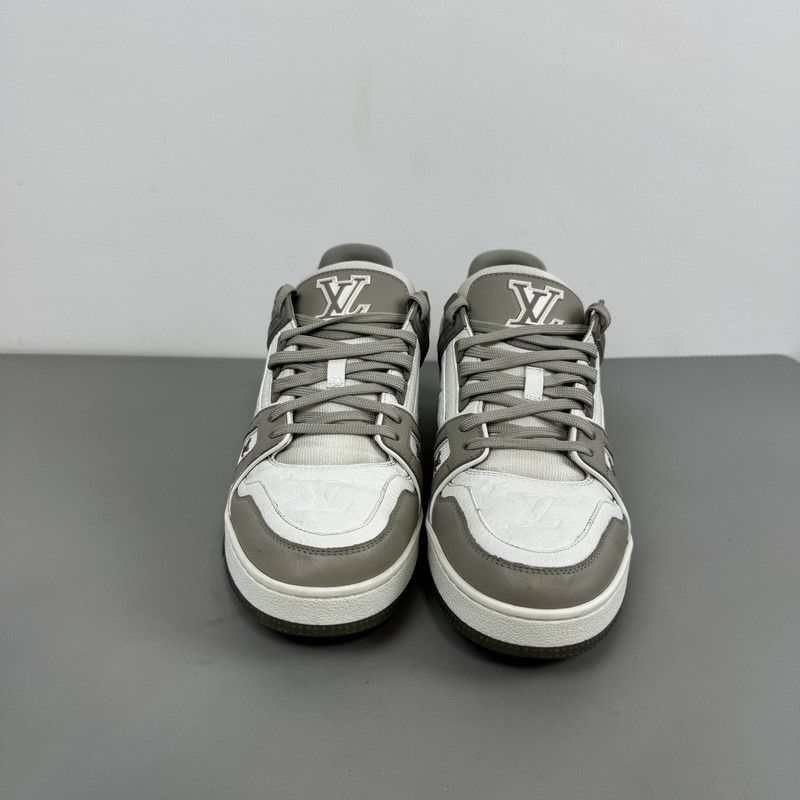 Louis Vuitton Louis Vuitton Classic Printed Trainer Sneakers for Men 0079 Size US 9.5 / EU 42-43 - 2 Thumbnail