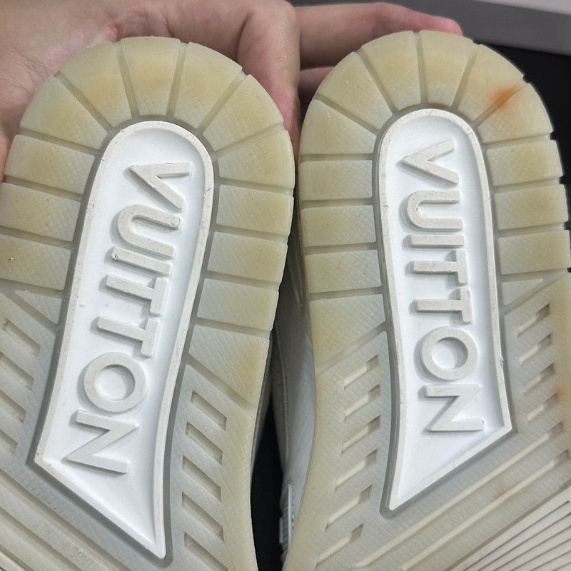Louis Vuitton Louis Vuitton White Cement Trainer Low Sneakers 0079 Size US 7 / EU 40 - 10 Thumbnail