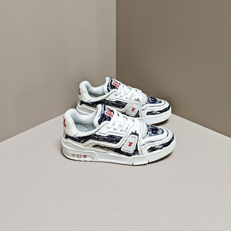Louis Vuitton Louis Vuitton Hand-painted Graffiti Trainers 0079 Size US 9 / EU 42 - 6 Thumbnail