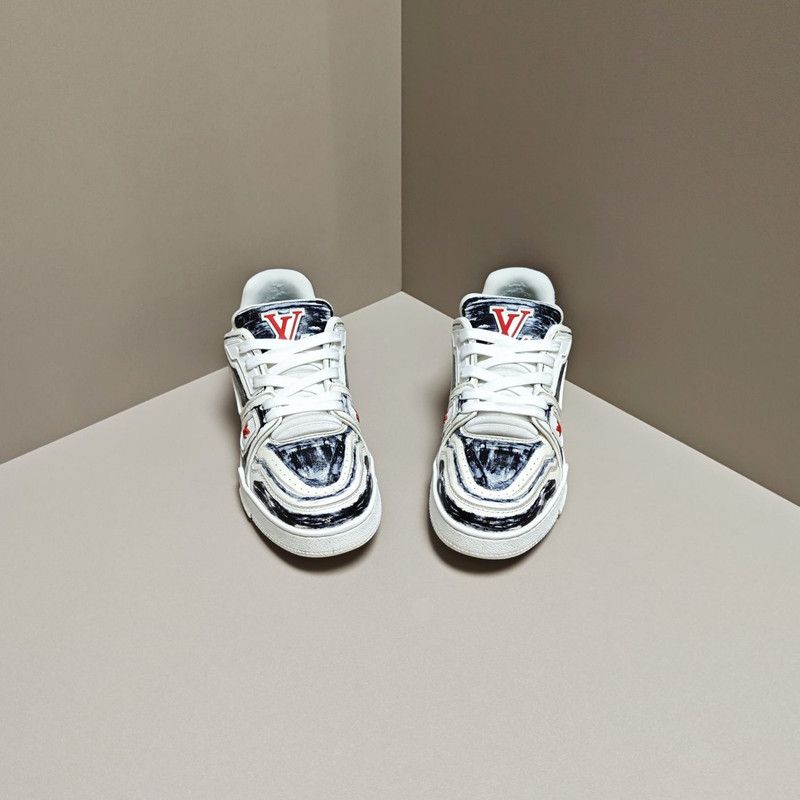 Louis Vuitton Louis Vuitton Hand-painted Graffiti Trainers 0079 Size US 9 / EU 42 - 2 Thumbnail