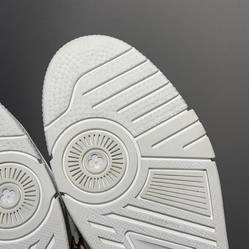Louis Vuitton Nigo x LOUIS VUITTON Trendy White Low-Top Sneakers 0079 Size US 10 / EU 43 - 10 Thumbnail
