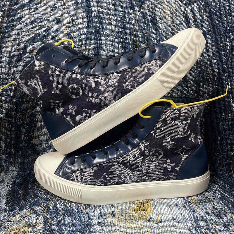 Louis Vuitton Louis Vuitton Tattoo High-Top Sneakers for Men 0079 Size US 9 / EU 42 - 9 Thumbnail