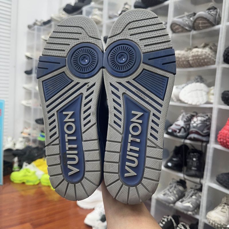 Louis Vuitton Louis Vuitton Gray Blue Low Top Sneakers 0079 Size US 9 / EU 42 - 4 Thumbnail