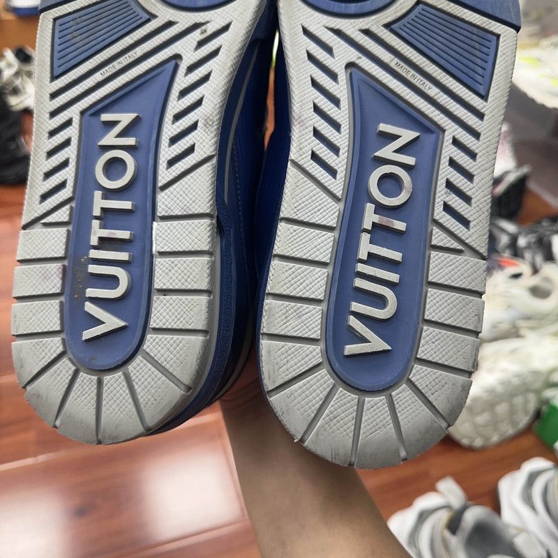 Louis Vuitton Louis Vuitton Gray Blue Low Top Sneakers 0079 Size US 9 / EU 42 - 8 Thumbnail