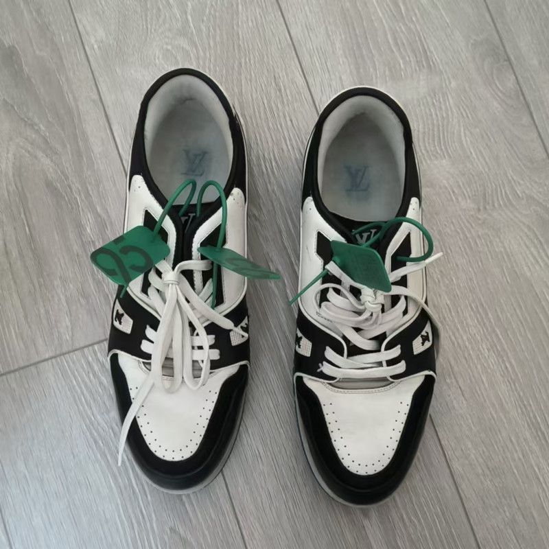 Louis Vuitton Louis Vuitton Trainer Low-Top Fashion Sneakers 0079 Size US 10 / EU 43 - 2 Thumbnail