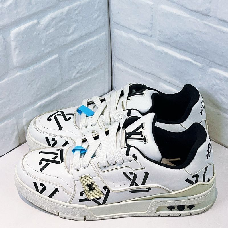 Louis Vuitton Louis Vuitton Trainer Low-Top Sneakers for Men 0079 Size US 10 / EU 43 - 2 Thumbnail