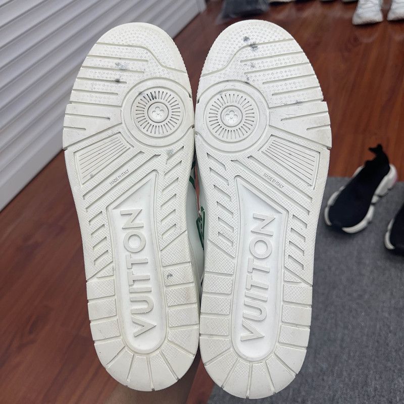 Louis Vuitton Louis Vuitton Green and White Trainer Sneakers 0079 Size US 10 / EU 43 - 4 Thumbnail