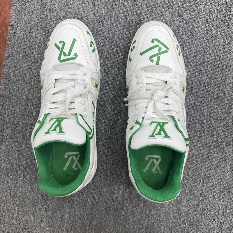 Louis Vuitton Louis Vuitton Green and White Trainer Sneakers 0079 Size US 10 / EU 43 - 6 Thumbnail