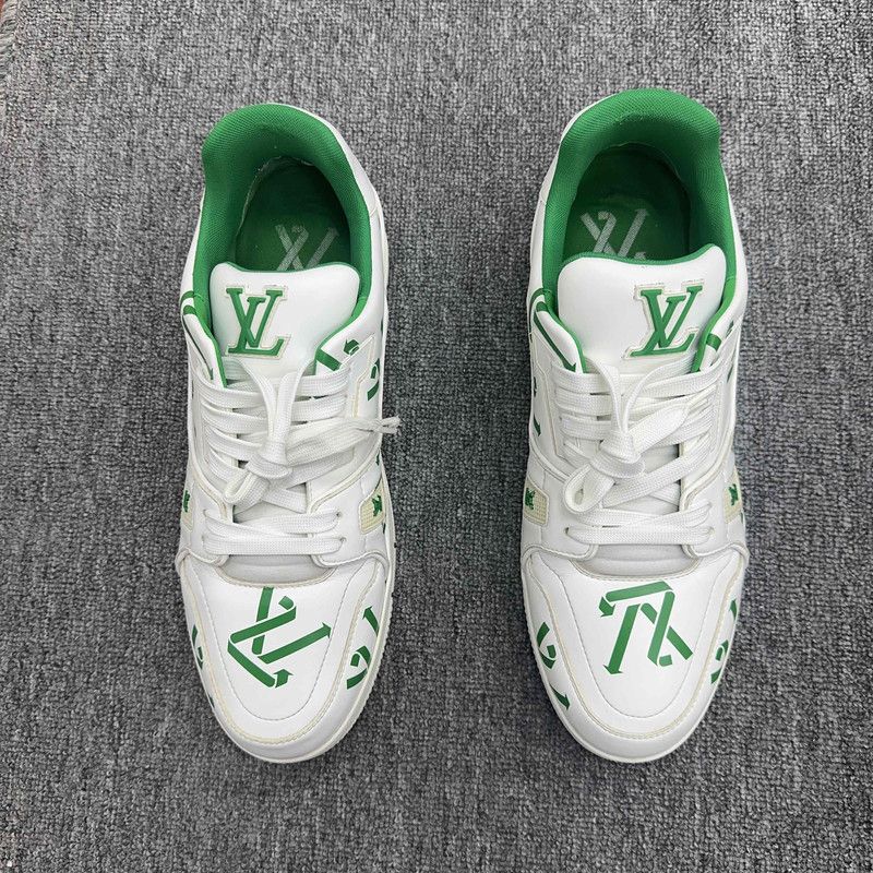 Louis Vuitton Louis Vuitton Green and White Trainer Sneakers 0079 Size US 10 / EU 43 - 2 Thumbnail