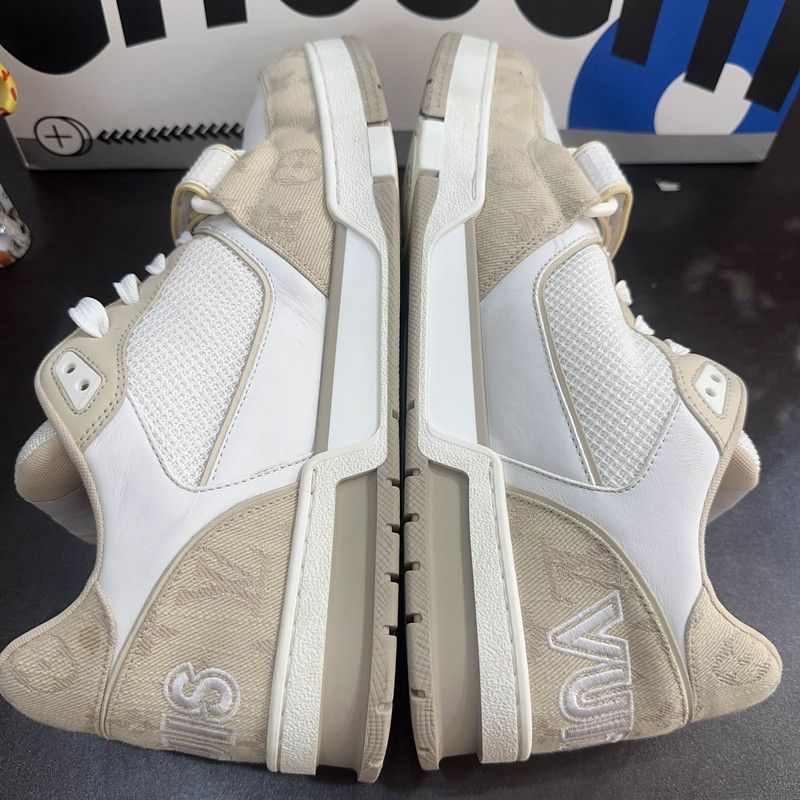 Louis Vuitton Louis Vuitton Trainer Low Top Fashion Sneakers 0079 Size US 10.5 / EU 43-44 - 8 Thumbnail