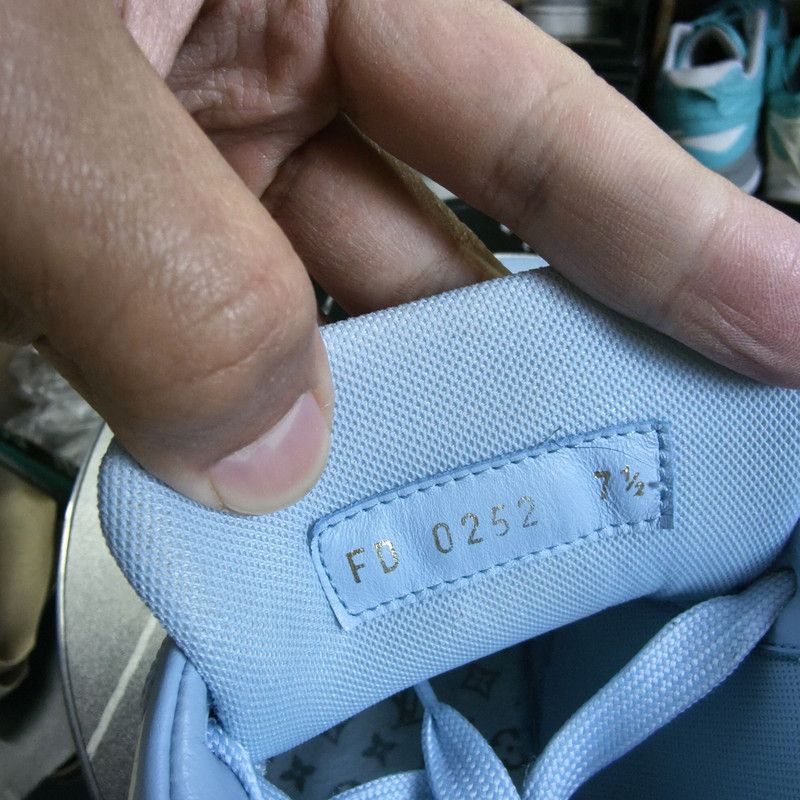 Louis Vuitton Louis Vuitton Stylish Blue Trainer Sneakers 0079 Size US 10 / EU 43 - 5 Thumbnail