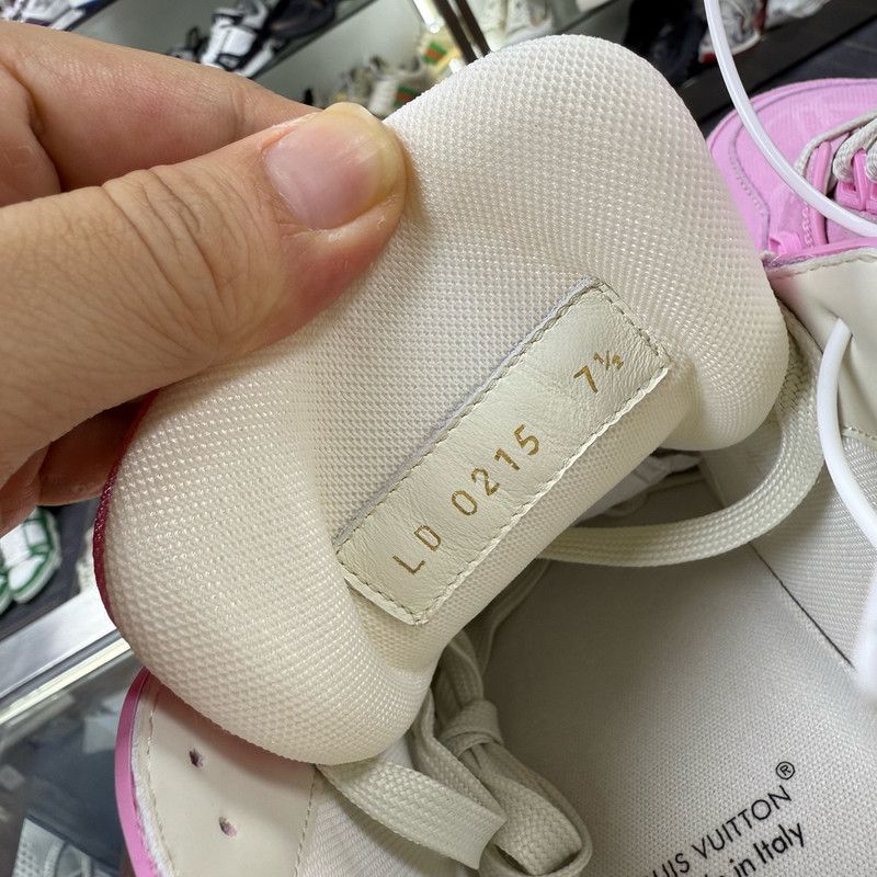 Louis Vuitton Louis Vuitton Pink Canvas Low-Top Trainers 0079 Size US 10 / EU 43 - 5 Thumbnail