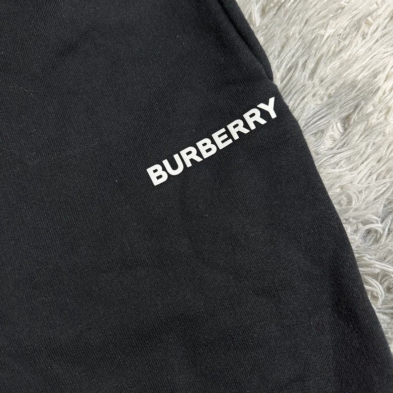 Burberry Burberry Cotton Black Loose Shorts Size US 30 / EU 46 - 2 Thumbnail