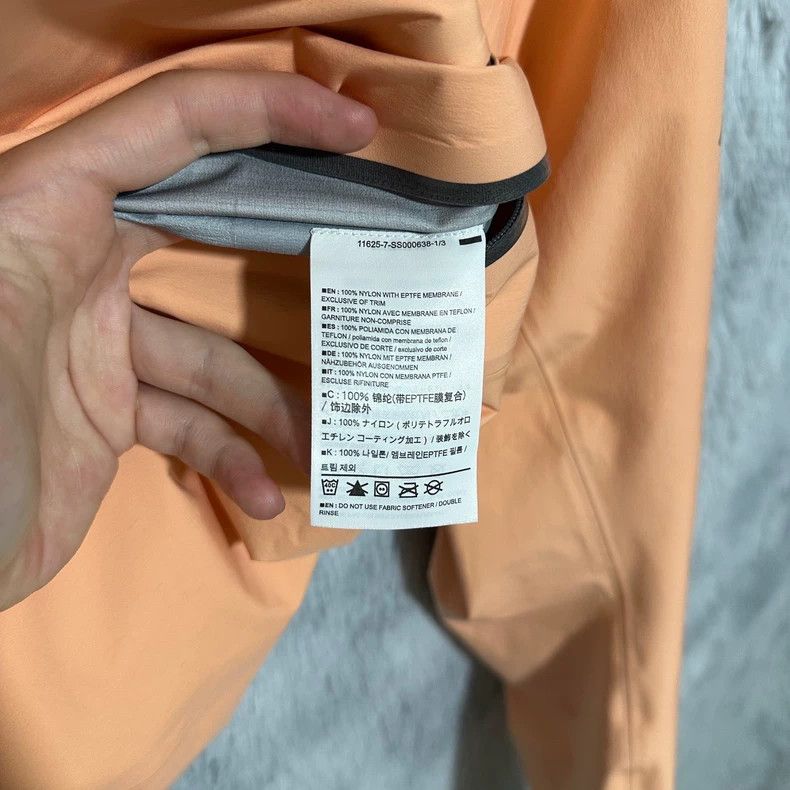 Acronym Arcteryx Beta LT Hooded Jacket Size US XS / EU 42 / 0 - 5 Thumbnail