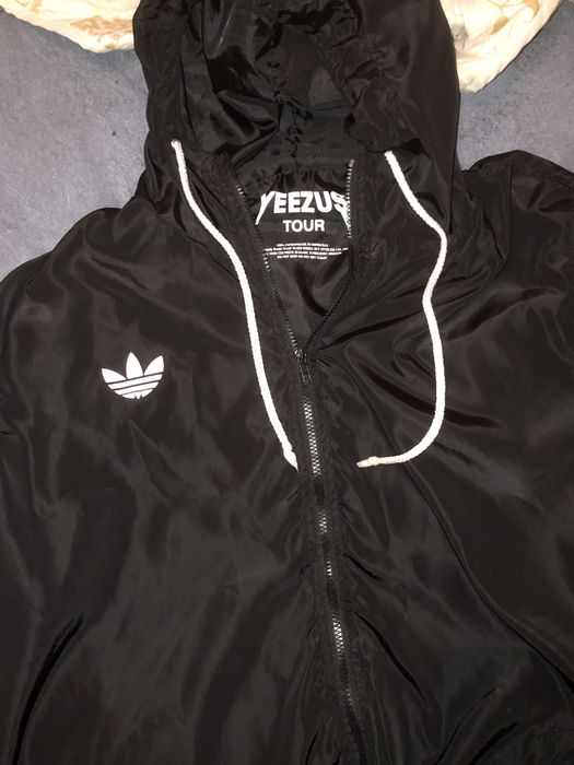 Yeezy store chance windbreaker