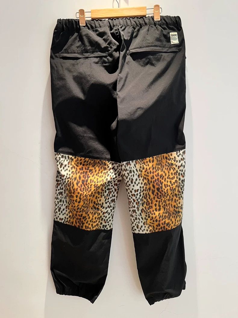 Sacai Leopard Print Functional Casual Pants Size US 34 / EU 50 - 3 Thumbnail