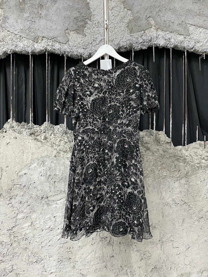 Saint Laurent Paris Saint Laurent SLP Short Sleeve Dress Size US M / EU 48-50 / 2 - 2 Thumbnail