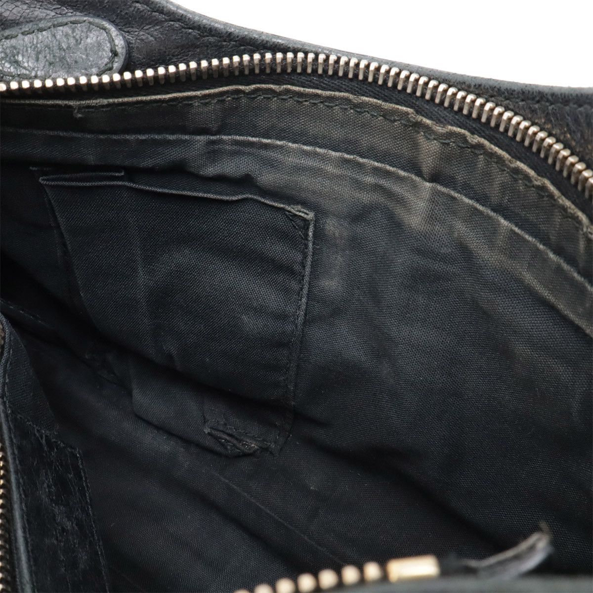 Balenciaga Balenciaga Balenciaga Giant Hip Leather Shoulder Bag Leather Shoulder Bag 237203 Size ONE SIZE - 8 Thumbnail