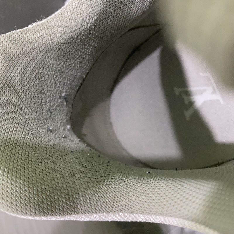 Louis Vuitton Louis Vuitton Classic Trainer Sneakers in Gray 0079 Size US 10 / EU 43 - 6 Thumbnail