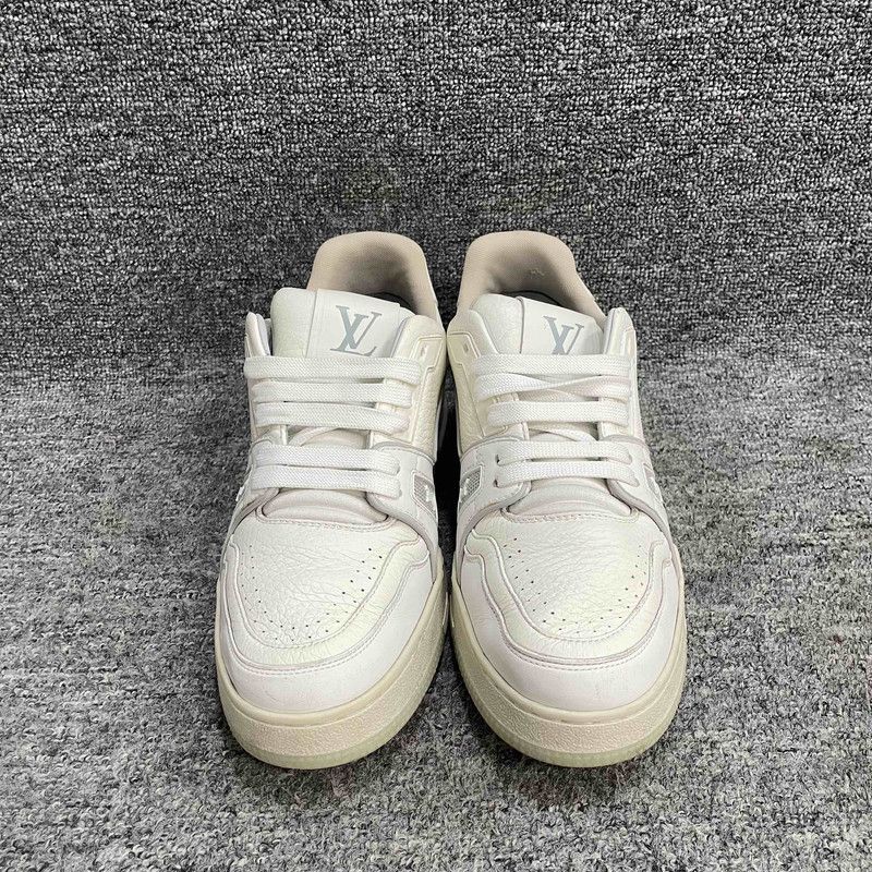 Louis Vuitton Louis Vuitton White Leather Trainer Low-Top Sneakers 0079 Size US 8 / EU 41 - 2 Thumbnail