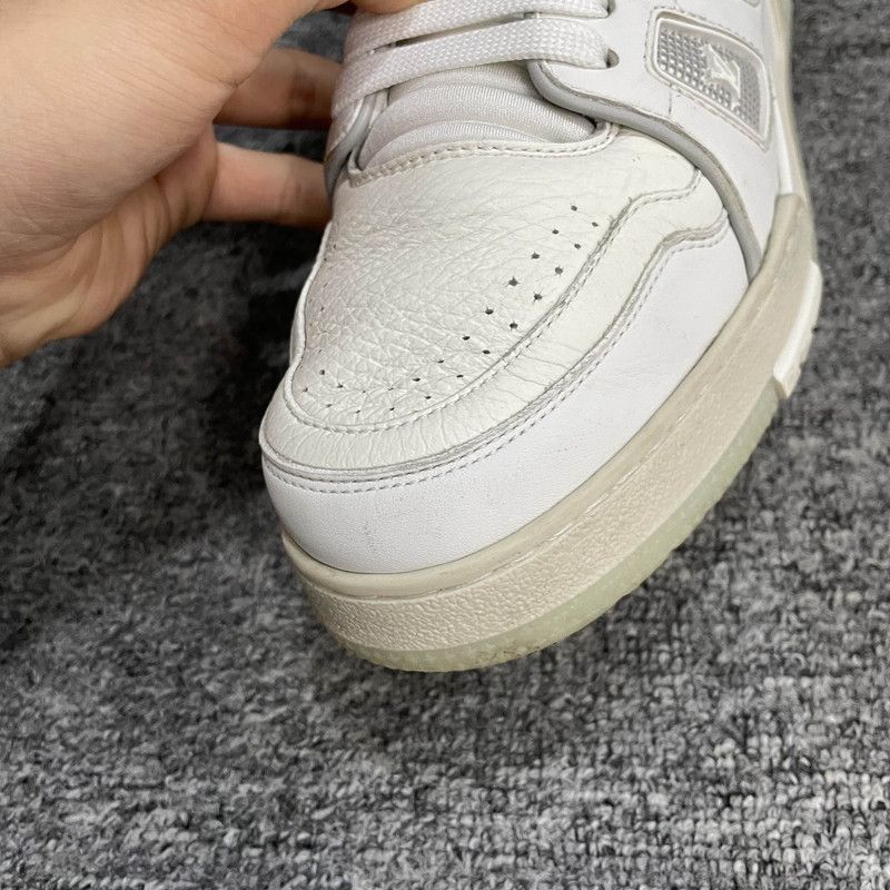 Louis Vuitton Louis Vuitton White Leather Trainer Low-Top Sneakers 0079 Size US 8 / EU 41 - 10 Thumbnail