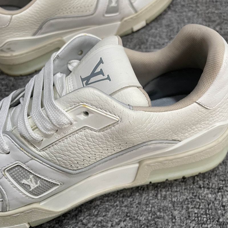 Louis Vuitton Louis Vuitton White Leather Trainer Low-Top Sneakers 0079 Size US 8 / EU 41 - 7 Thumbnail