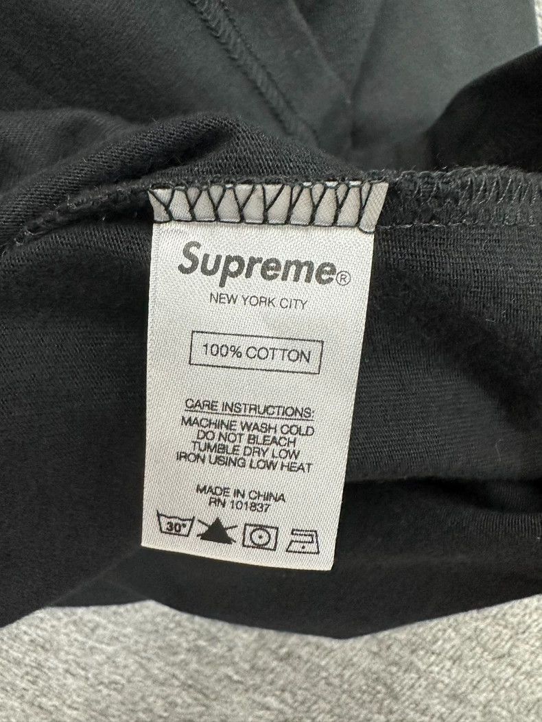 Supreme Supreme Large Logo Short Sleeve T-Shirt Size US S / EU 44-46 / 1 - 3 Thumbnail