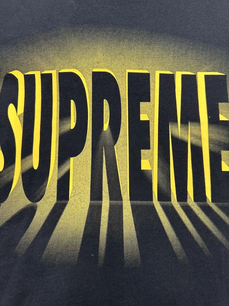 Supreme Supreme Large Logo Short Sleeve T-Shirt Size US S / EU 44-46 / 1 - 2 Thumbnail