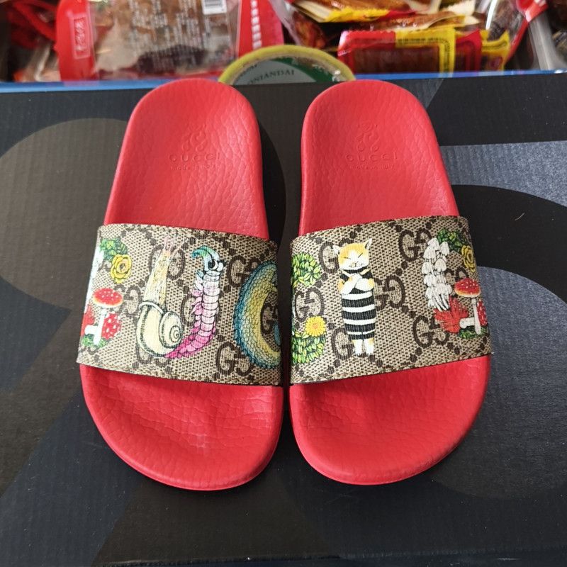 Gucci Gucci Children's Red Mushroom Print Slide Sandals 0079 Size US 11.5 / EU 44-45 - 2 Thumbnail