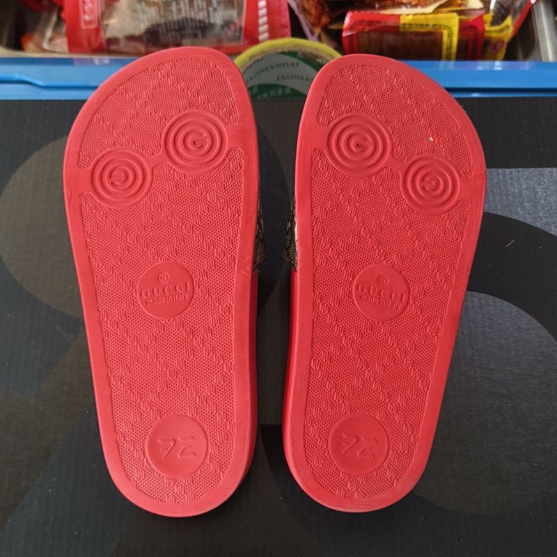 Gucci Gucci Children's Red Mushroom Print Slide Sandals 0079 Size US 11.5 / EU 44-45 - 4 Thumbnail