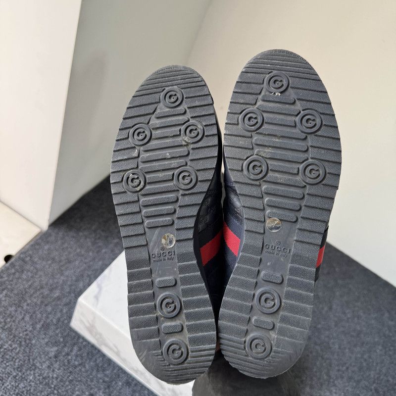 Gucci Gucci Low-Top Casual Sneakers with Red Stripe 0079 Size US 8 / EU 41 - 4 Thumbnail
