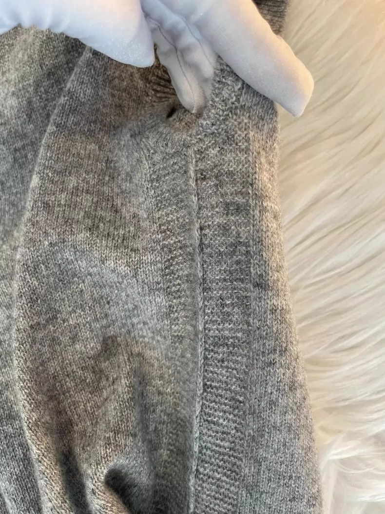 Loro Piana Loro Piana Gray V-Neck Cashmere Vest Size US M / EU 48-50 / 2 - 4 Thumbnail