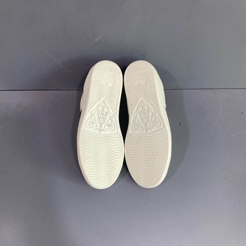 Gucci Gucci ACE Embroidered Fashion Sneakers for Women 0079 Size US 5 / IT 35 - 4 Thumbnail