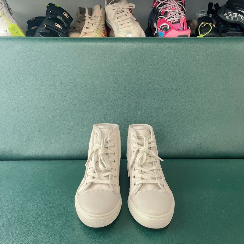 Gucci Gucci Monogram White High-Top Sneakers for Women 0079 Size US 5.5 / IT 35.5 - 2 Thumbnail