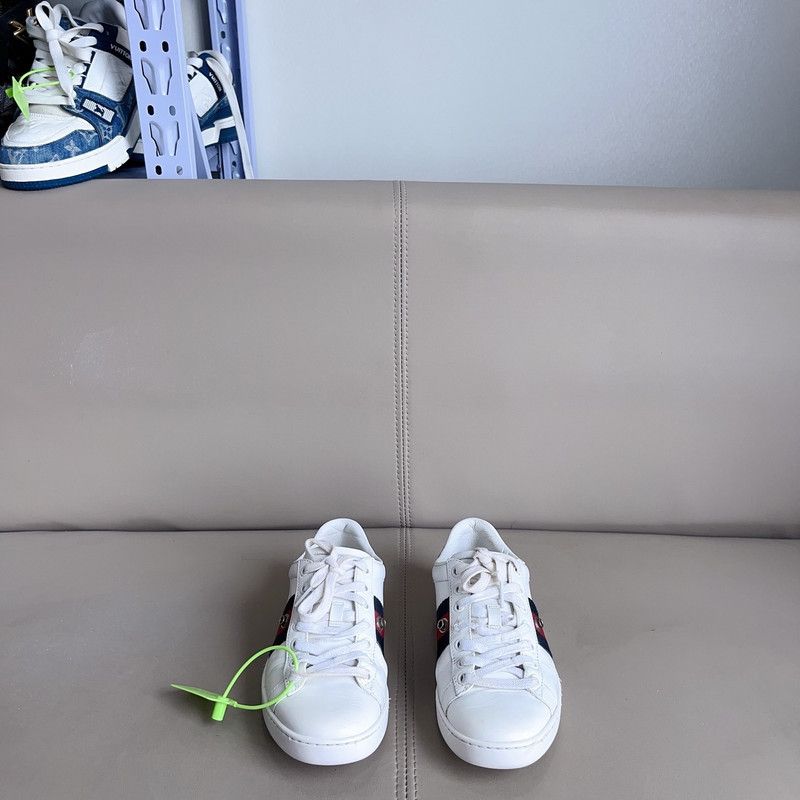 Gucci Gucci Ace Low Top Sneakers with Crystal Bow 0079 Size US 5 / IT 35 - 6 Thumbnail