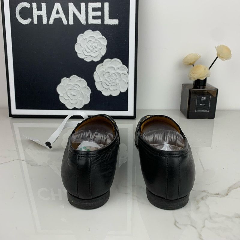Gucci Gucci Jordaan Leather Horsebit Loafers for Women 0079 Size US 6 / IT 36 - 3 Thumbnail