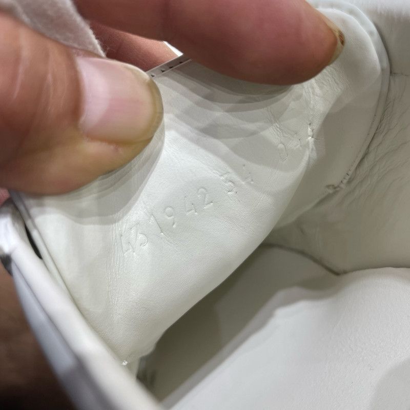 Gucci Gucci Ace Low-Top Sneakers with Bee Design 0079 Size US 4 / IT 34 - 5 Thumbnail