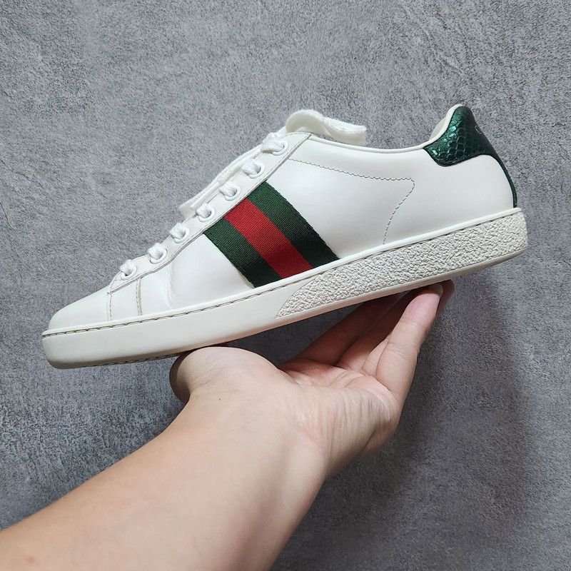 Gucci Gucci Ace Leather Sneakers with Bee Design 0079 Size US 6 / IT 36 - 7 Thumbnail
