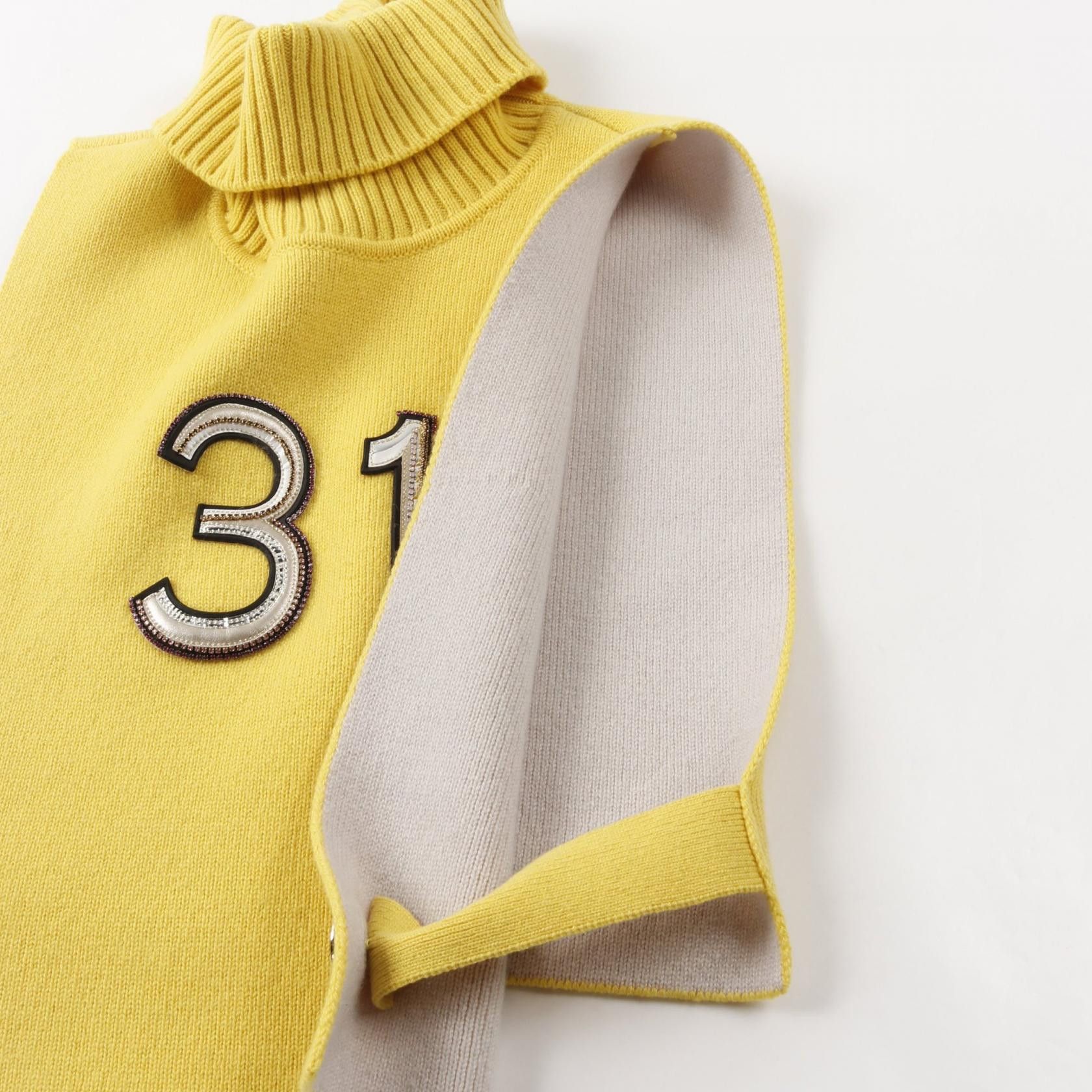 Chanel Chanel Chanel Knit Cashmere Top Natural Material Tops P71617K10291 Size ONE SIZE - 7 Thumbnail