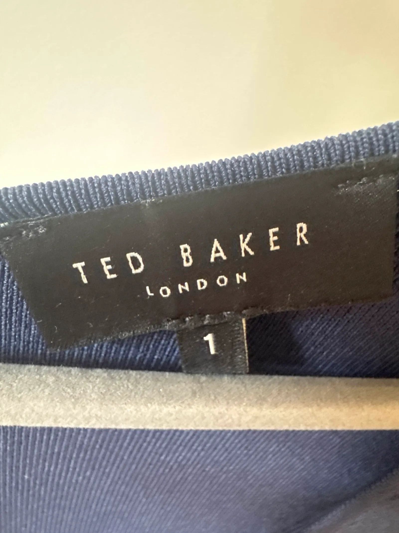 Ted Baker Ted Baker Dress Size S / US 4 / IT 40 - 2 Thumbnail