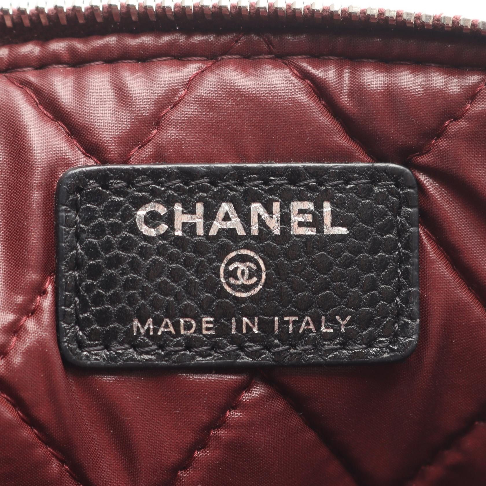 Chanel Chanel Chanel Matelassé Caviar Skin Pouch Leather Other Size ONE SIZE - 4 Thumbnail