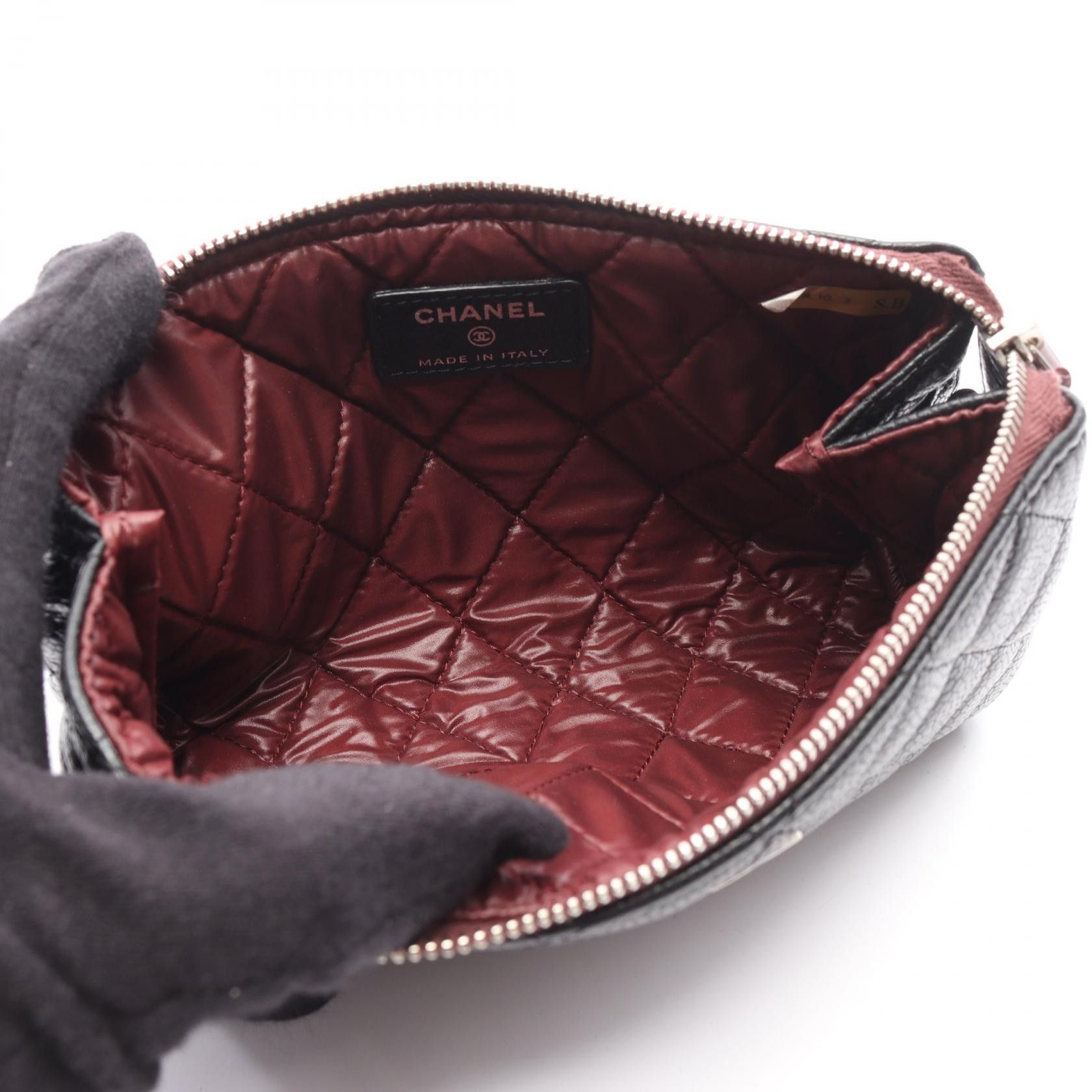 Chanel Chanel Chanel Matelassé Caviar Skin Pouch Leather Other Size ONE SIZE - 3 Thumbnail