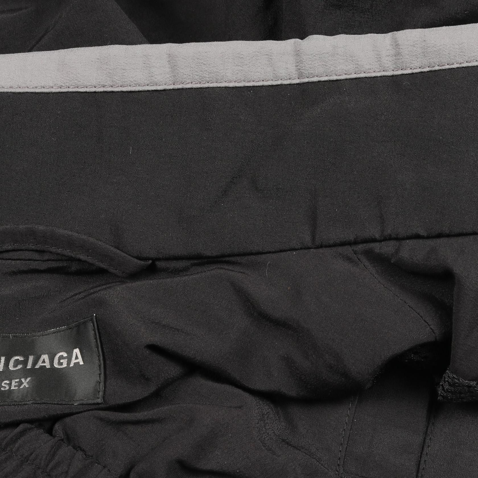 Balenciaga Balenciaga Balenciaga 3B SPORTS ICON Nylon Outerwear Others Outerwear 751726 Size ONE SIZE - 8 Thumbnail